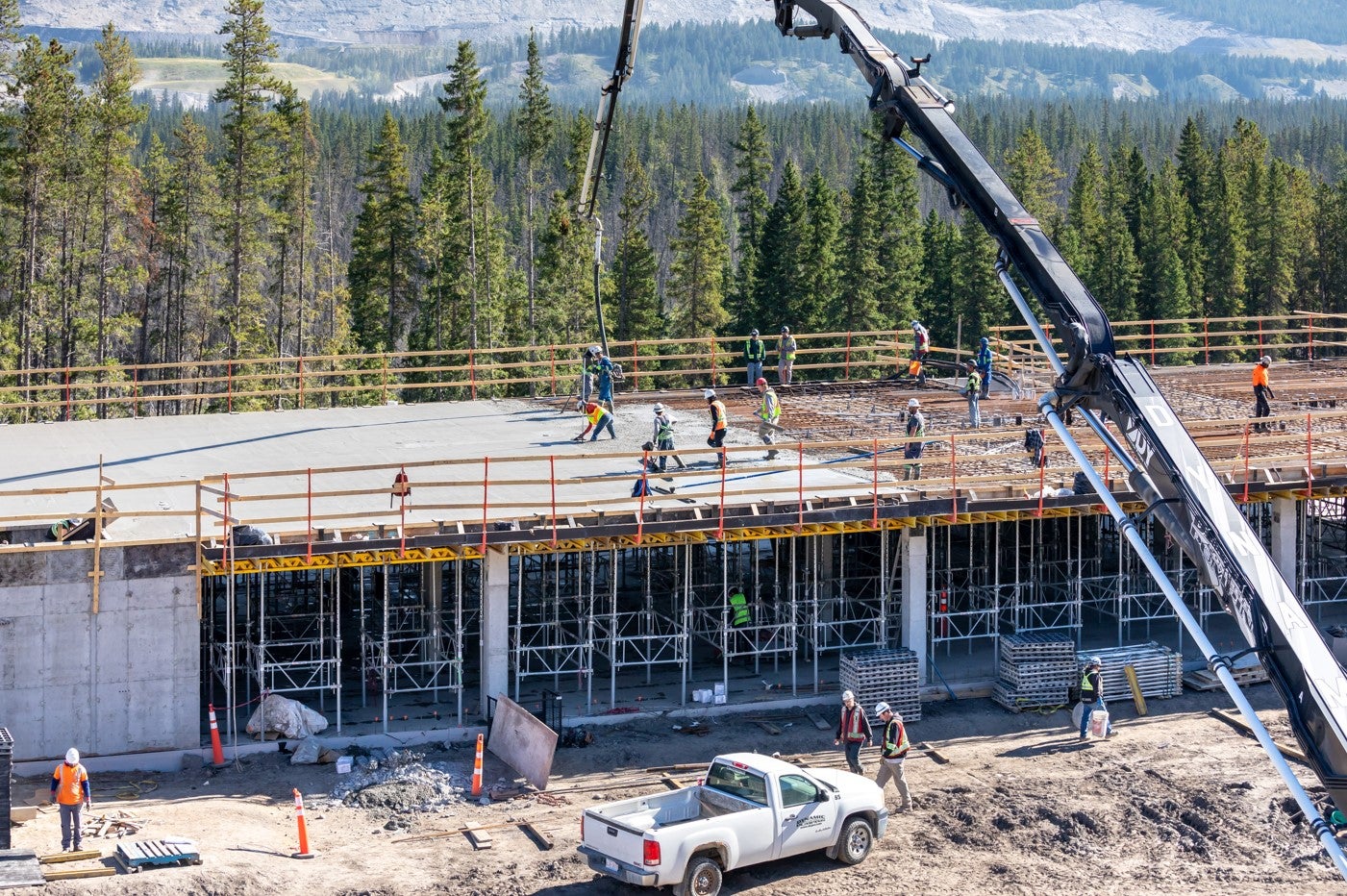 Gateway at 3 Sisters